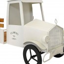 ΜΕΤΑΛΛΙΚΟ ΔΙΑΚΟΣΜΗΤΙΚΟ RETRO ΦΟΡΤΗΓΟ ΜΕ ΚΑΡΟΤΣΑ Fylliana Truck ΜΠΕΖ ΧΡΩΜΑ 101x56x63εκ